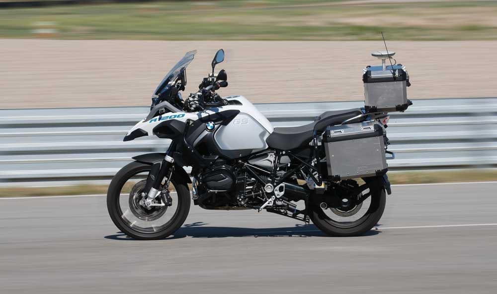 BMW's Autonomous Bike is Not Scary - It's For Scientific Research ...